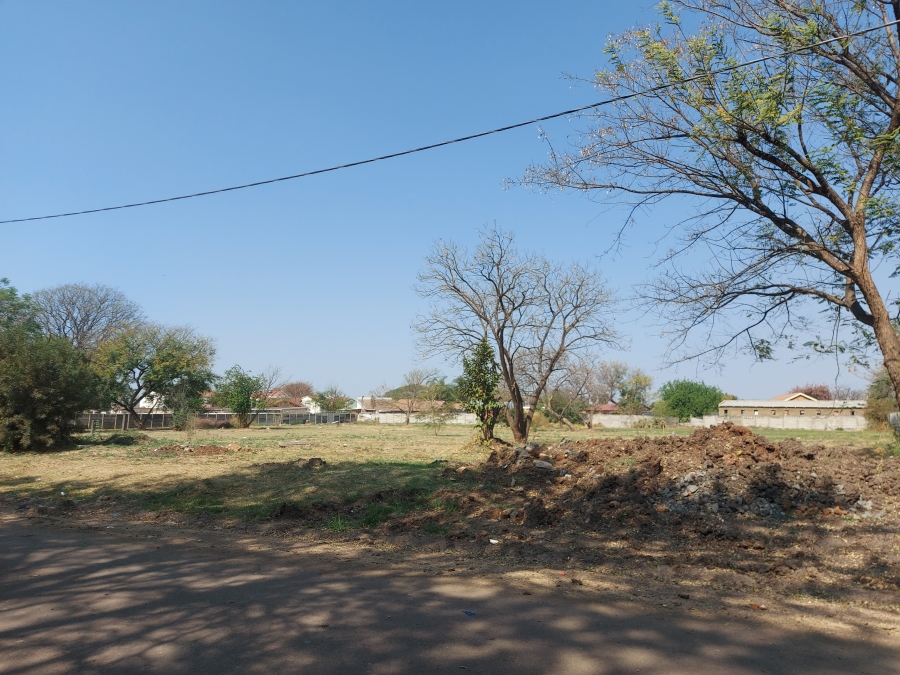 0 Bedroom Property for Sale in Oos Einde North West